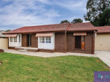 Apartment for sale in Barossa County - Equipped kitchen