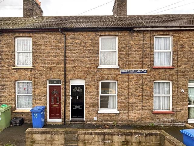 Homeview Terrace, Murston. 3 bed terraced house to rent £1,275 pcm £294 pw