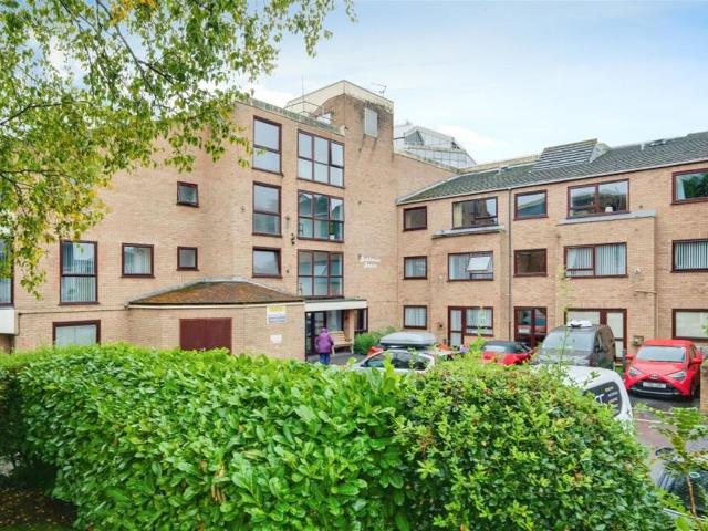 Homeview House, Poole BH15, 1 bed flat to rent, £1,100 pcm | PrimeLocation