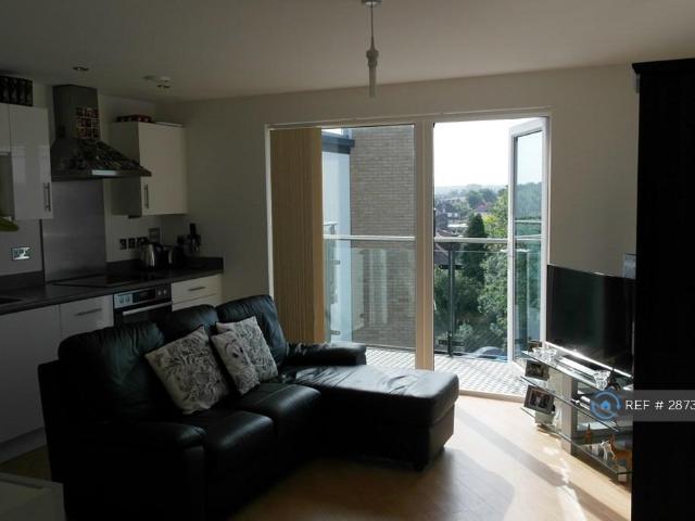 Homsedale Road, Bromley, BR2 1 bed flat to rent £1,550 pcm £358 pw
