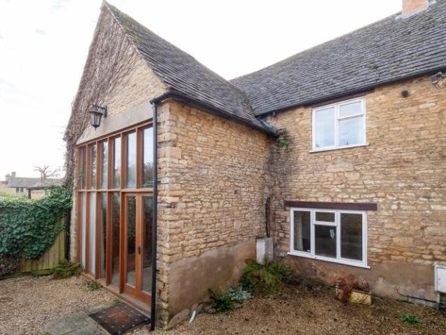 Hone Court, Pooles Lane, Charlbury 2 bed barn to rent £1,475 pcm £340 pw