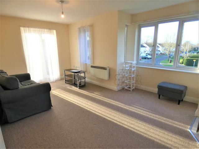 Meadow Road, Farnborough, Hampshire, GU14