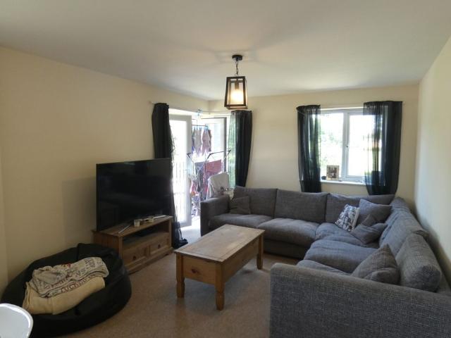 Honey Court, 1 Meadow Road, Farnborough, GU14
