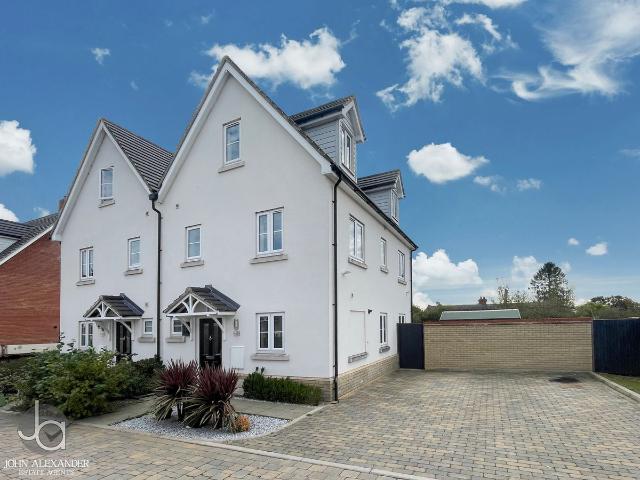 Honeybee Grove, Tiptree, Colchester CO5, 4 bed semi detached house to rent, £2,000 pcm | PrimeLocation