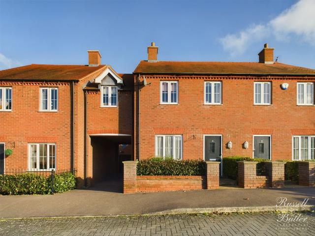 Honeycomb Way, Buckingham MK18, 3 bed terraced house to rent, £1,595 pcm | PrimeLocation
