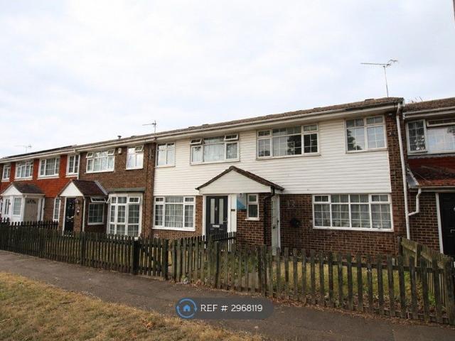 Honeysuckle Court, Sittingbourne ME10, 3 bed terraced house to rent, £1,450 pcm | PrimeLocation