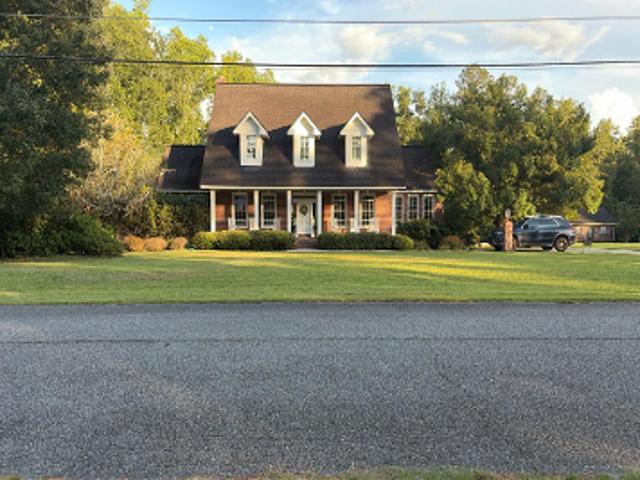 Honeysuckle Ln