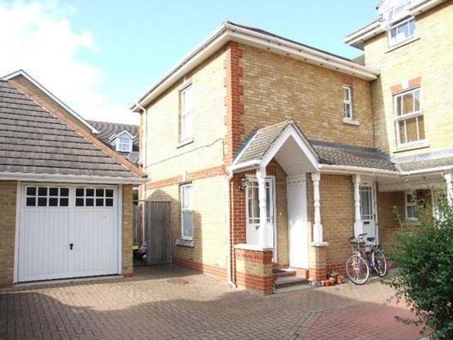 Honnor Gardens, Isleworth 2 bed maisonette to rent £1,950 pcm £450 pw