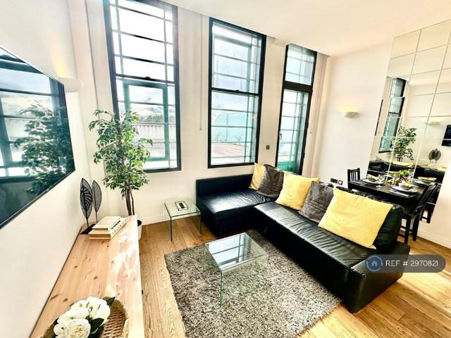 Hoover Building, Perivale, UB6 1 bed flat to rent £1,900 pcm £438 pw