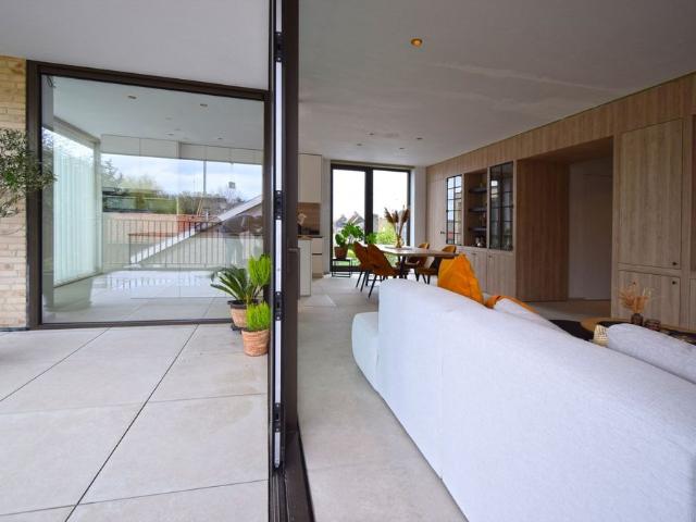 Hoogstaand en eigentijds twee slaapkamer appartement