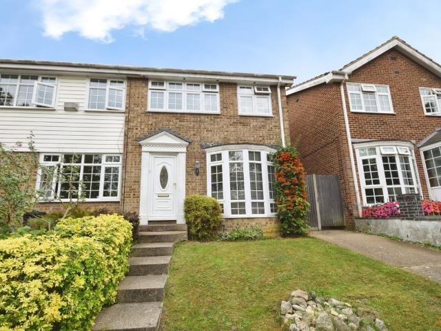 Hook Close, Chatham ME5, 3 bed end terrace house to rent, £1,600 pcm | PrimeLocation