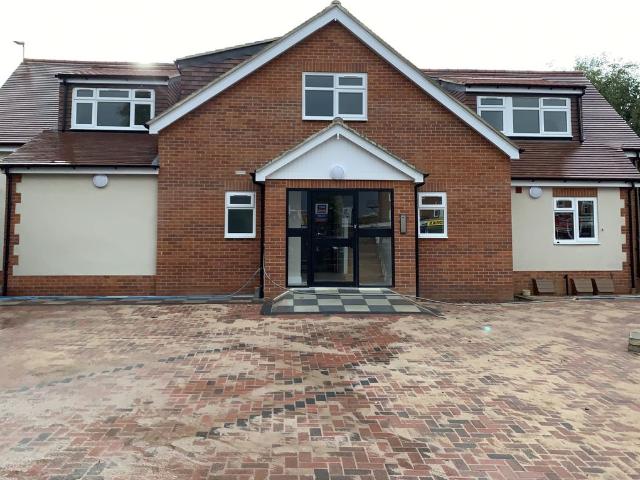Hook Rise South KT6, 1 bed flat to rent, £1,300 pcm | PrimeLocation