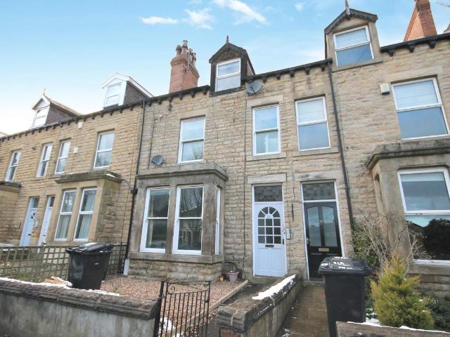 Hookstone Road, Harrogate HG2, 2 bed flat to rent, £1,000 pcm | PrimeLocation