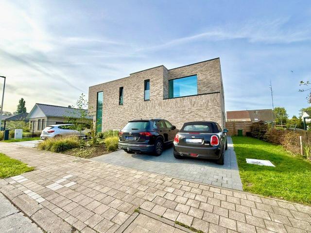 HOB in aangename woonwijk te Kluizen !