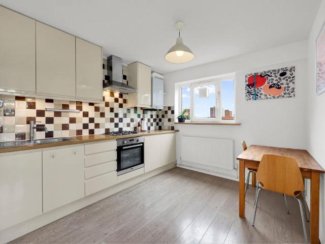 Hobbs Place, Hoxton N1, 2 bed flat to rent, £2,750 pcm | PrimeLocation