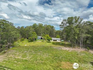 Hobby Farm + Character Home + Huge Separate Visitors Accommodation + Big Shed + Creek Frontage 15.97Ha. 40Ac