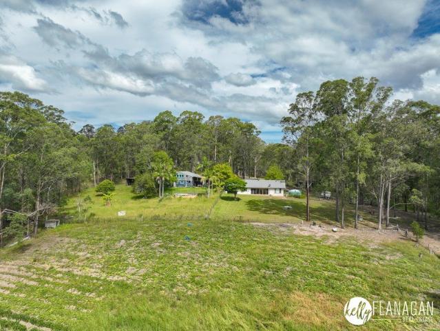 Hobby Farm + Character Home + Huge Separate Visitors Accommodation + Big Shed + Creek Frontage 15.97Ha. 40Ac
