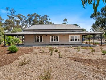 HOBBY FARM / LIFESTYLE PROPERTY