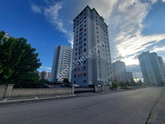 Hobi Bahçeli Full Yapılı 5 Odalı Daire evim Teslimatına Uygun