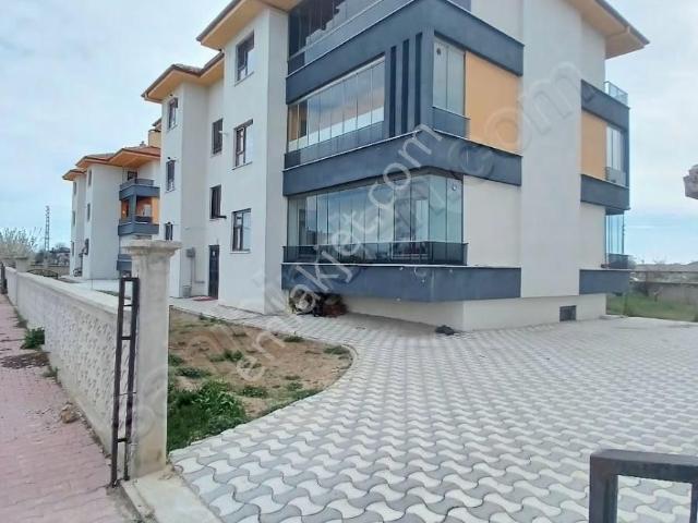 Hobi Bahçeli Karaslan Şelale Cadde Üstü Geniş Arakat 2+1