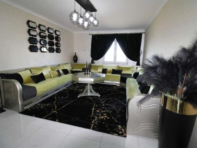 Hoboken: Gemeubeld appartement te huur