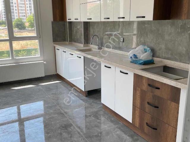 Hoca Ahmet Yesevi Mah 3+1 Kiralık Daire