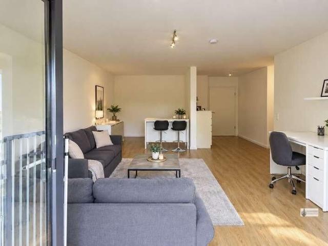 Hoch moderne EG Wohnung Neubau 1. Juli 2026 + Rollläden + Stellplatz ohne Küche mit Gartenteil