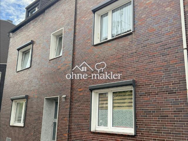 Hoch hinaus Leben mit Charakter, 3 Zimmer Wohnung in zentraler Lage