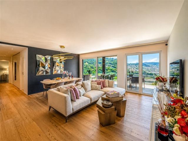Hochwertige Wohnung mit Seeblick in Canobbio