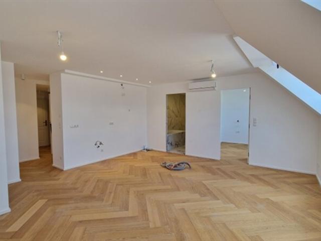 Höchster Luxus über den Dächern von Alsergrund – Exklusives Dachgeschoss Juwel am AKH