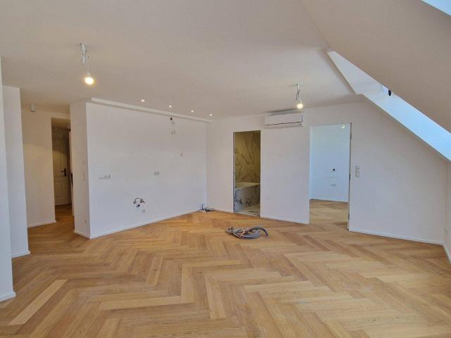 Höchster Luxus über den Dächern von Alsergrund – Exklusives Dachgeschoss Juwel am AKH