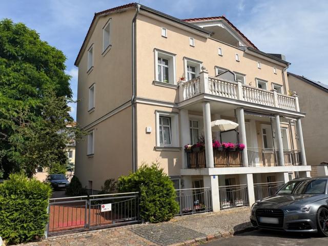Hochparterrewohnung mit Balkon – 1,5 Zimmer in Fürstenwalde