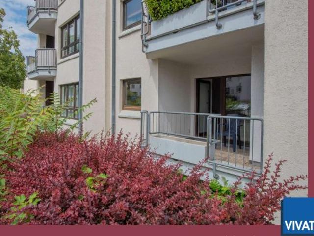 Hochparterre Wohnung mit Loggia, EBK, Tageslicht Bad und TG Stellplatz. Gepflegte Wohnanlage