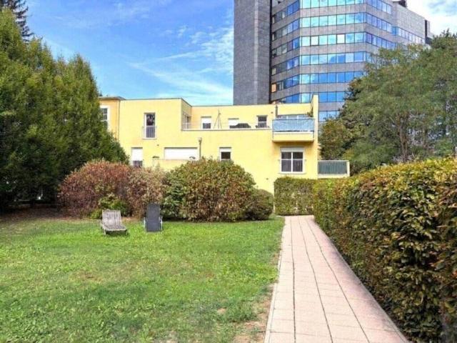 Hochwerige, sonnige und freundliche 3 Zimmer Neubauwohnung – mit Balkon und Gartenmitbenützung!