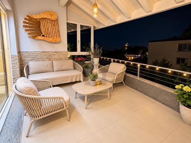 HOCHWERTIG MIT GROSSZÜGIGEM BALKON