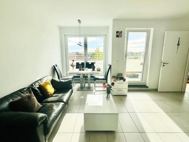 Hochwertig möblierte 2 Zimmer Neubauwohnung mit Süd West Balkon, Alpenblick in München Laim, Munchen Amsterdam Apartments for Rent