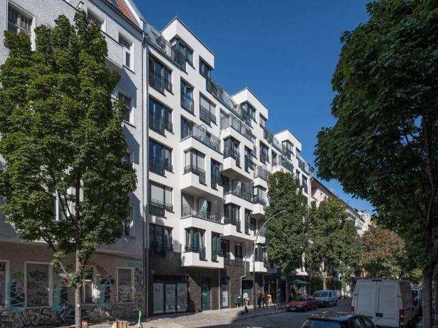 Hochwertig möbliertes Apartment mit optimaler Raumnutzung und Balkon in Top Lage