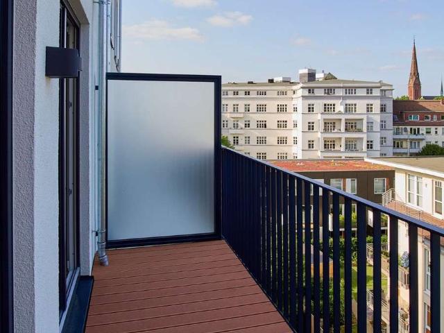 Hochwertig möbliertes Apartment in 5. Etage mit Balkon