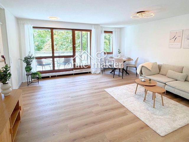 Hochwertig modernisierte 3 Zimmer Wohnung mit Blick ins Grüne & Garage