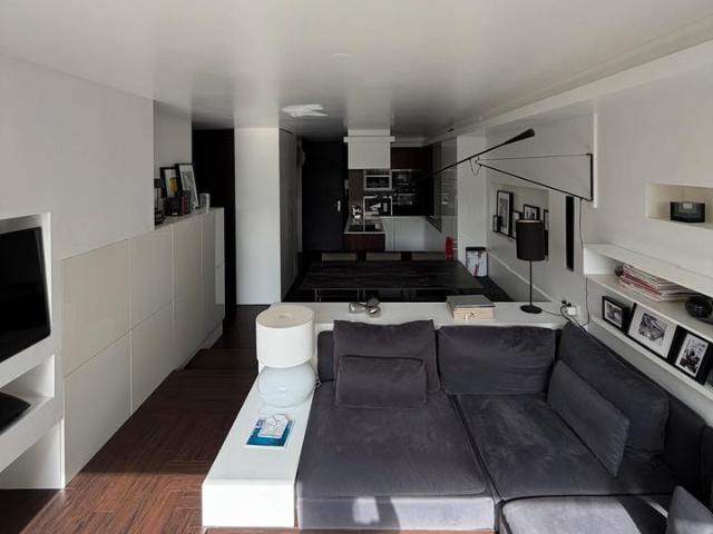 Hochwertig modernisierte 2 Zimmer Wohnung mit Balkon
