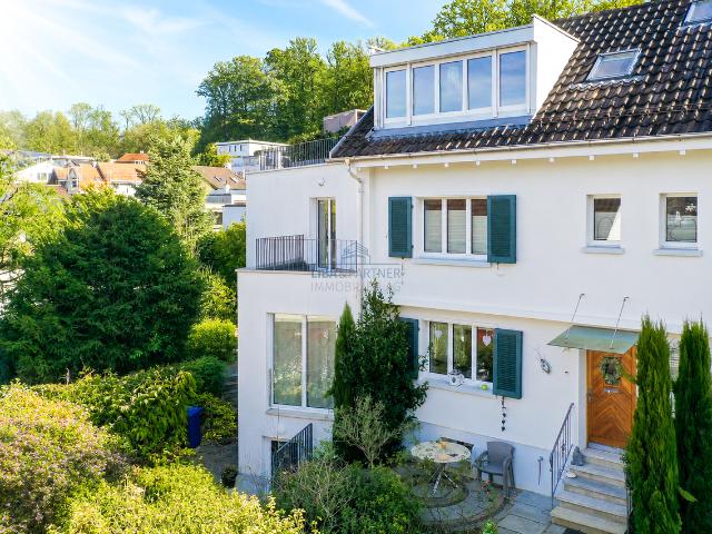 Hochwertig modernisiertes Einfamilienhaus mit exklusiver Wohnqualität
