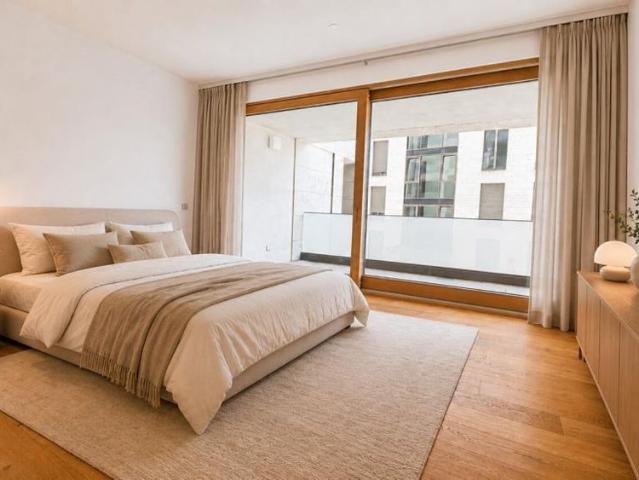 Hochwertig ausgestattete Maisonette mit Loggia und Garten