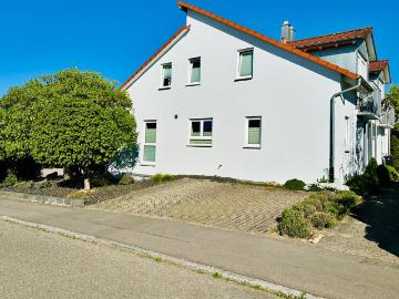 Hochwertig ausgestattetes Reihenendhaus mit Garage in bester Lage