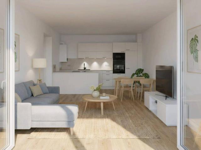 HOCHWERTIG GENERALSANIERTE 2 ZIMMER + LOGGIA NÄHE ELTERLEINPLATZ