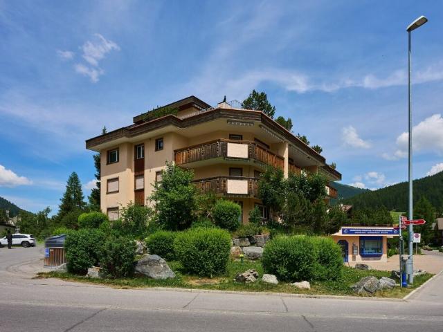 Hochwertig kernsanierte 3 1/2 Zimmer Wohnung im Alpenchic mit Panoramablick