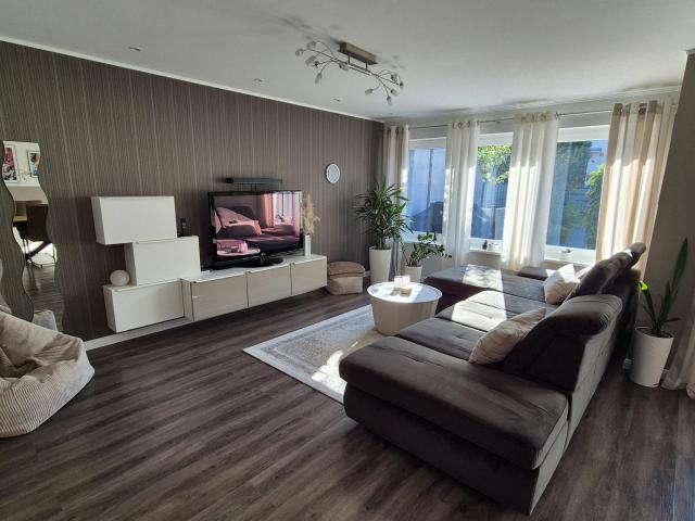 Hochwertig kernsaniertes Reihenmittelhaus in Schweinfurt Gartenstadt