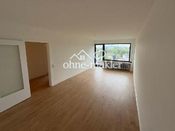 Hochwertig renovierte 2 Zimmer Wohnung mit Balkon und Garage in Solingen
