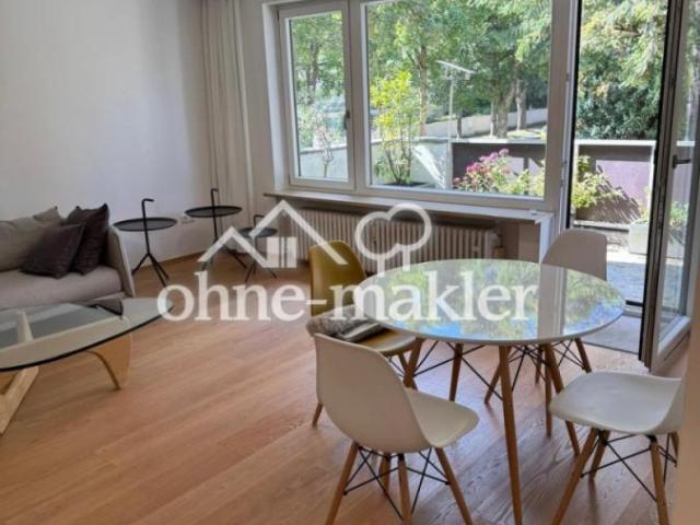 Hochwertig renovierte 2‑Zimmer Wohnung mit großem Balkon