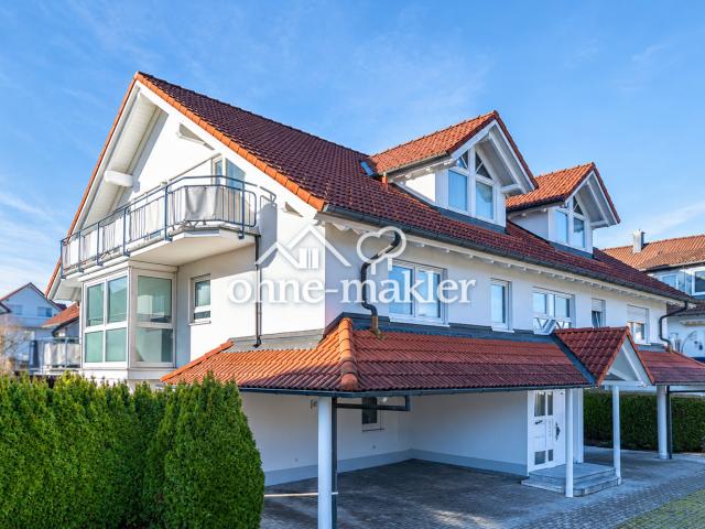 Hochwertig renovierte 2 Zimmer Wohnung mit neuer Premium Küche, modernem Bad und großer Terrasse