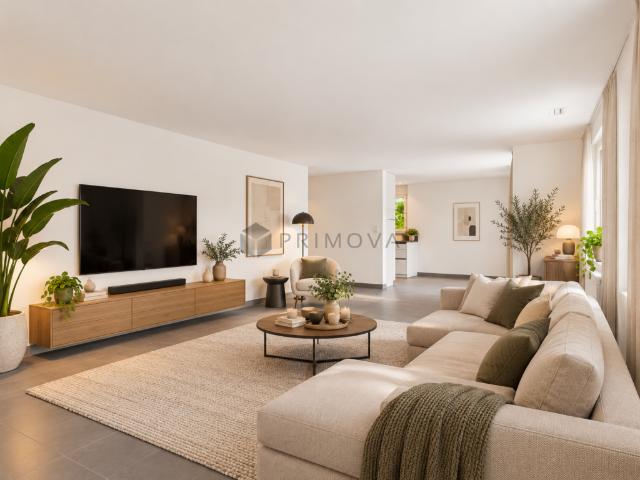 Hochwertig renovierte 4.5 Zimmer Wohnung mit sonniger Südterrasse in Trimmis